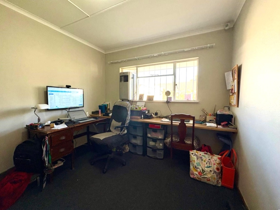 4 Bedroom Property for Sale in Gonubie Eastern Cape